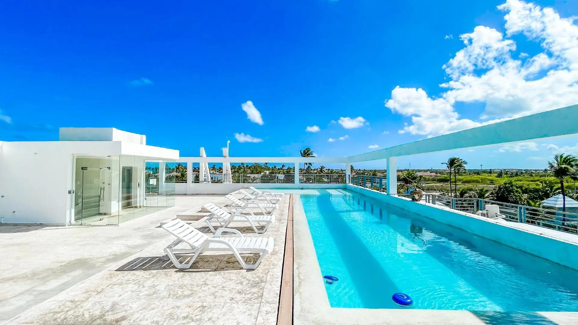 Ducassi Suites Rooms Hotel Beach Playa Bavaro Wifi Parking Rooftop Pool & Spa location