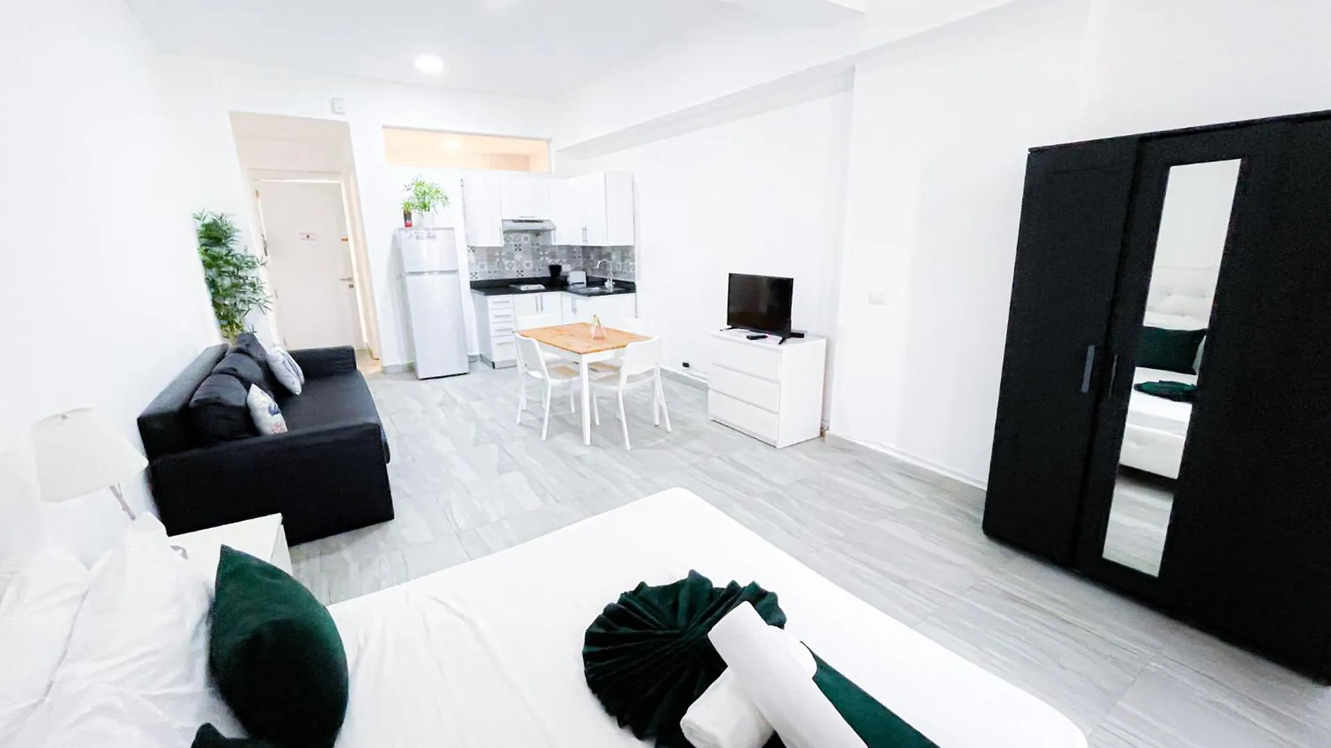 *****  Ducassi Suites Rooms Hotel Beach Playa Bavaro Wifi Parking Rooftop Pool & Spa Punta Cana Dominican Republic