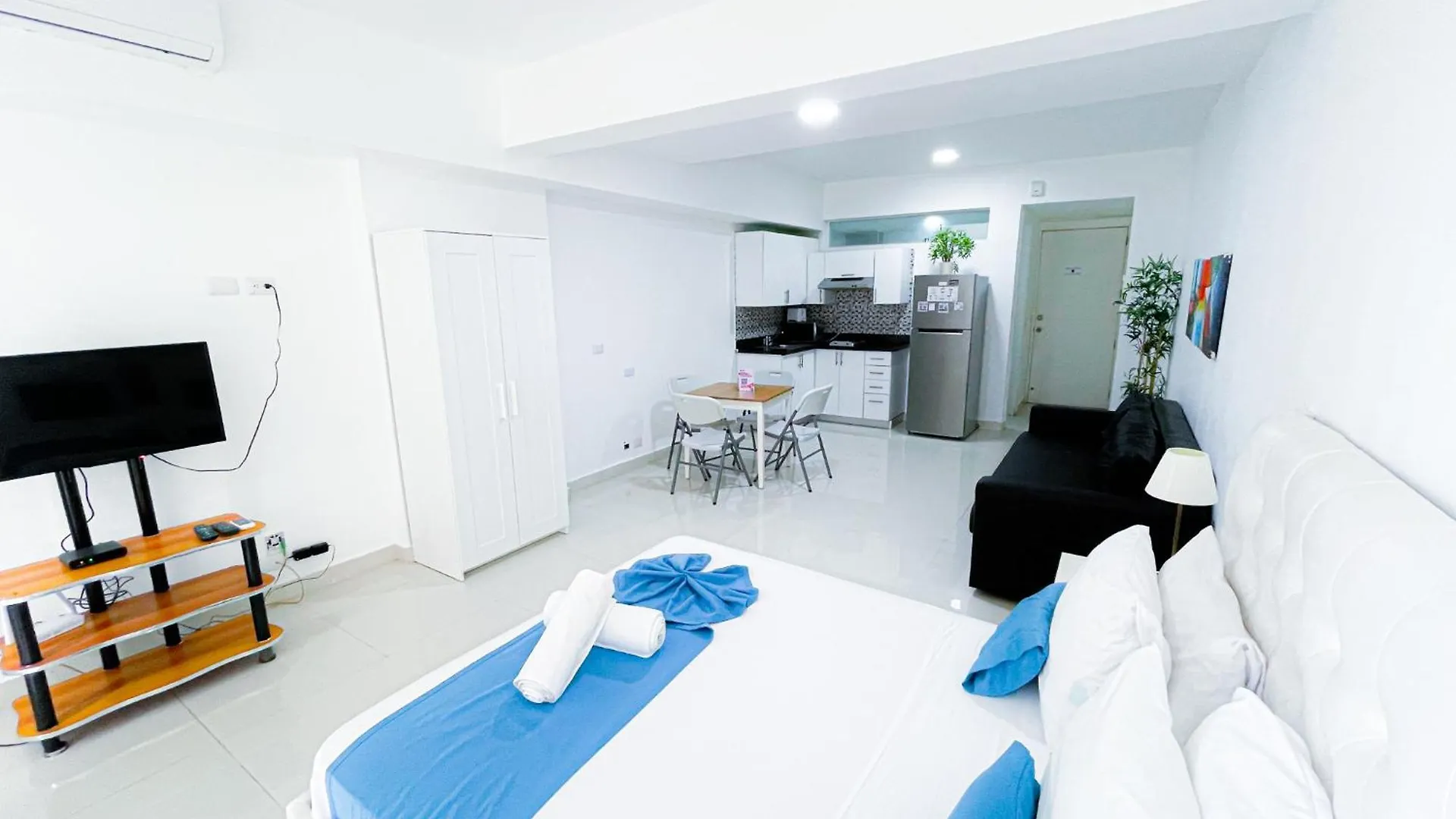 Ducassi Suites Rooms Hotel Beach Playa Bavaro Wifi Parking Rooftop Pool & Spa Punta Cana