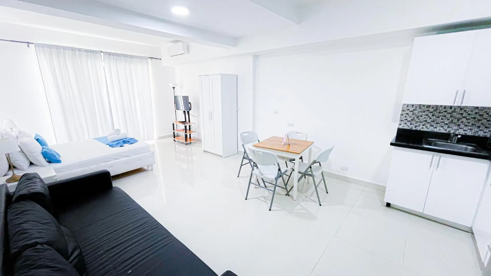 Ducassi Suites Rooms Hotel Beach Playa Bavaro Wifi Parking Rooftop Pool & Spa Punta Cana